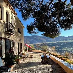 Cortijo El Pino Bed and breakfast