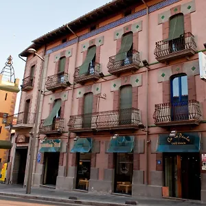 Fonda Ca La Paula 2*, Castellfollit de la Roca España